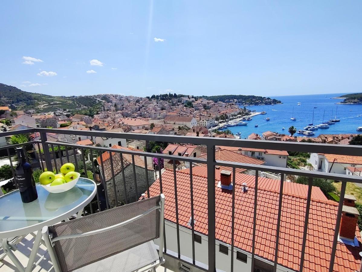 Brand New Apt W Balcony & Perfect Seaview At Center Hvar Town Exteriör bild