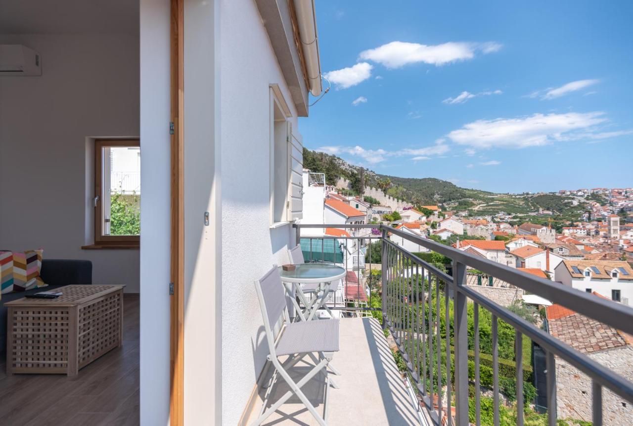 Brand New Apt W Balcony & Perfect Seaview At Center Hvar Town Exteriör bild