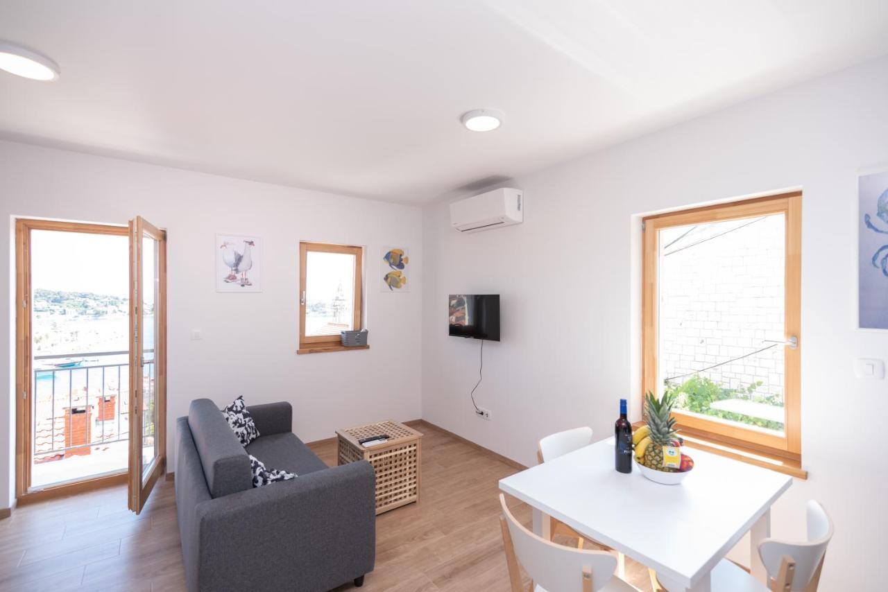 Brand New Apt W Balcony & Perfect Seaview At Center Hvar Town Exteriör bild