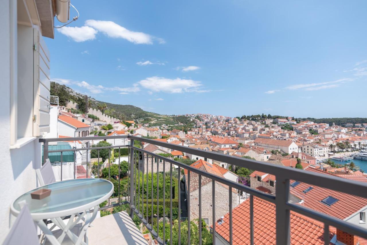 Brand New Apt W Balcony & Perfect Seaview At Center Hvar Town Exteriör bild