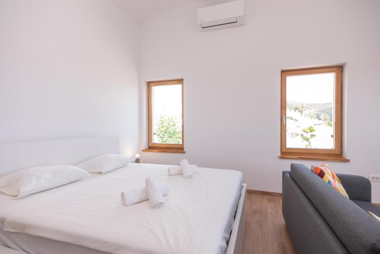 Brand New Apt W Balcony & Perfect Seaview At Center Hvar Town Exteriör bild