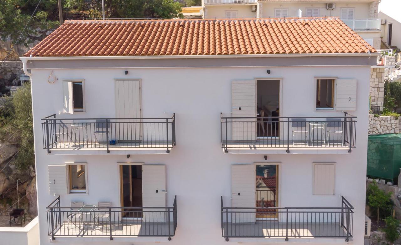 Brand New Apt W Balcony & Perfect Seaview At Center Hvar Town Exteriör bild